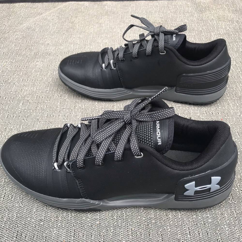 **SOLD** Under Armour Men’s Shoes Size 11